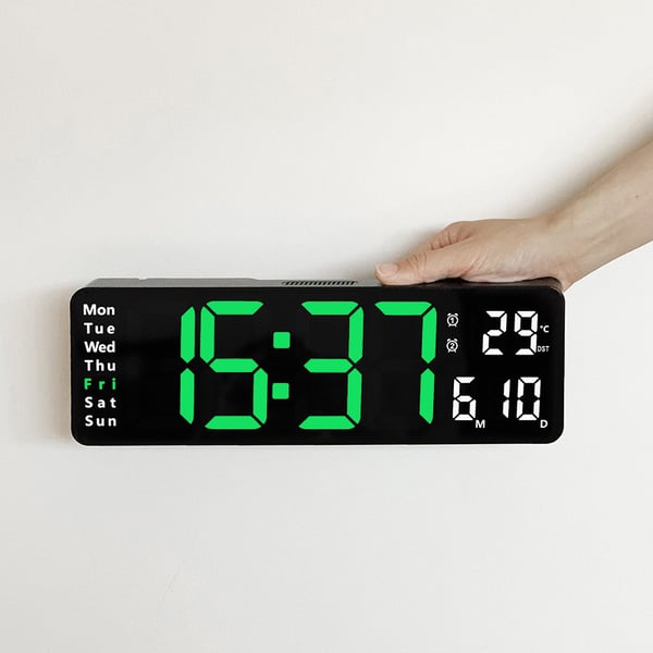 Grote digitale klok met temperatuur, datum, automatische zomertijd, nachtlampje en automatische helderheidsdimmer
