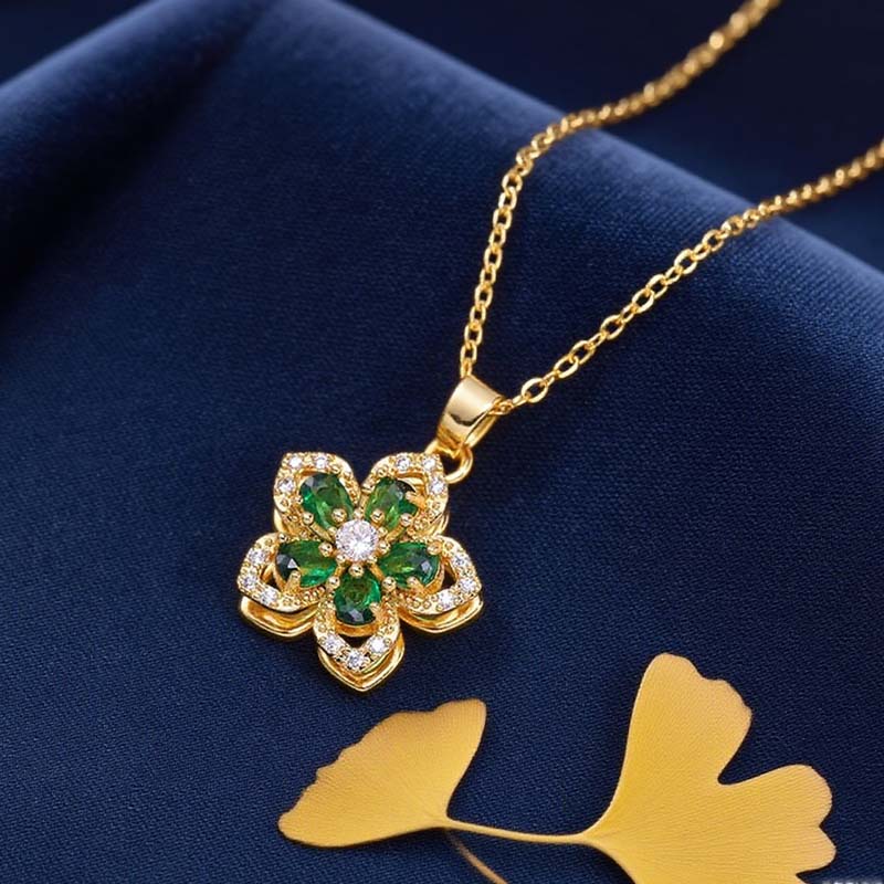 Free Women's Romantic Blossom Pendant Necklace