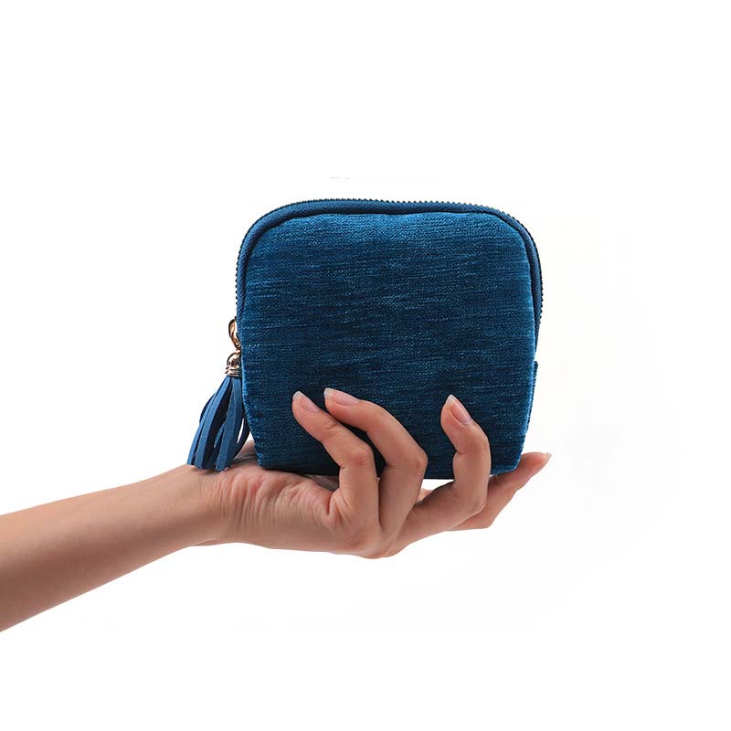 Mini-sieradentasje voor op reis met rits - compact, draagbaar en perfect voor ringen, oorbellen en halskettingen